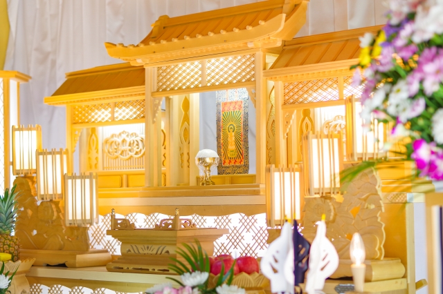 葬儀の祭壇